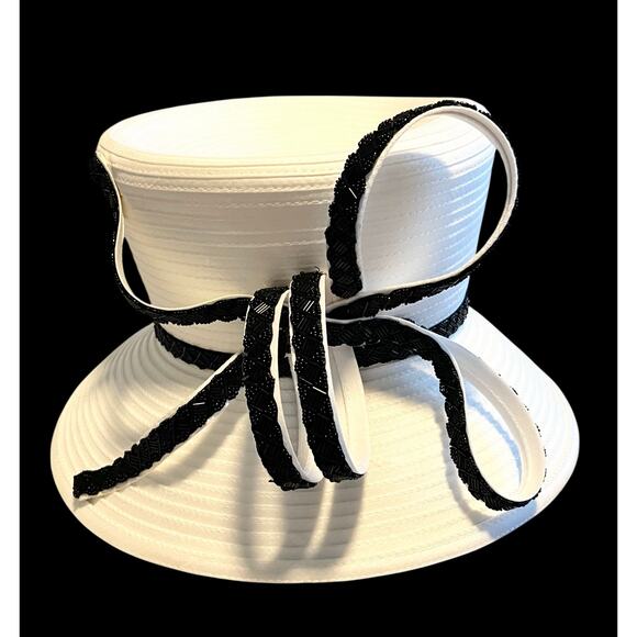 Rare Vintage Unique Kentucky Derby Church Brim Hat Clean White Beaded Black Bow - Picture 10 of 10